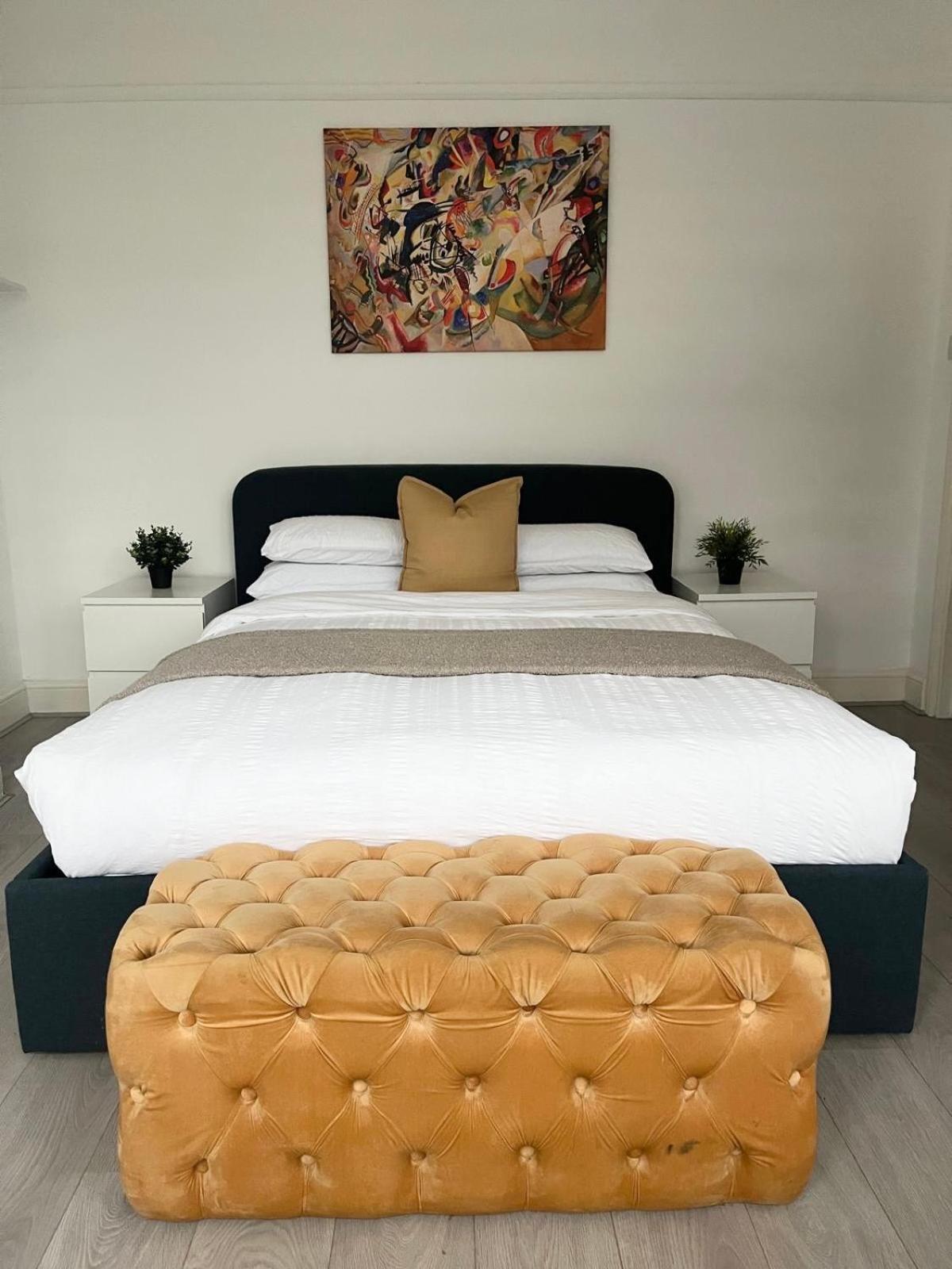 1-bed Garden Retreat, Tottenham * Londra